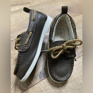 GAP Kids Moccasins in Brown and White